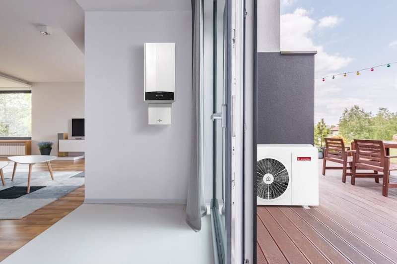 Sistema Ibrido caldaia a condensazione e pompa di calore